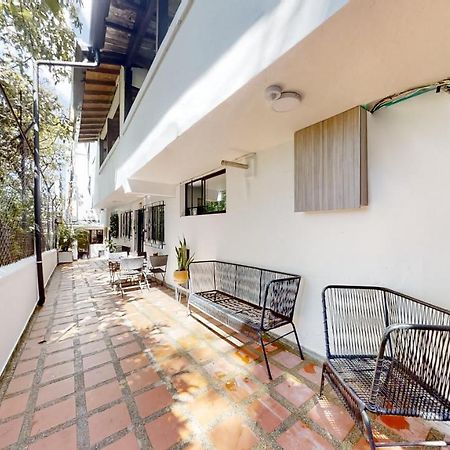 Providencia Hostel Habitaciones Медельин Экстерьер фото