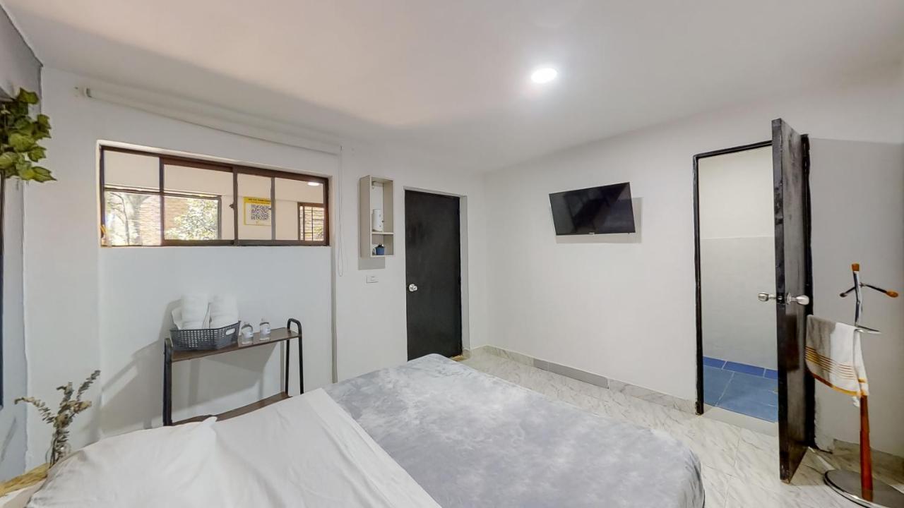 Providencia Hostel Habitaciones Медельин Экстерьер фото